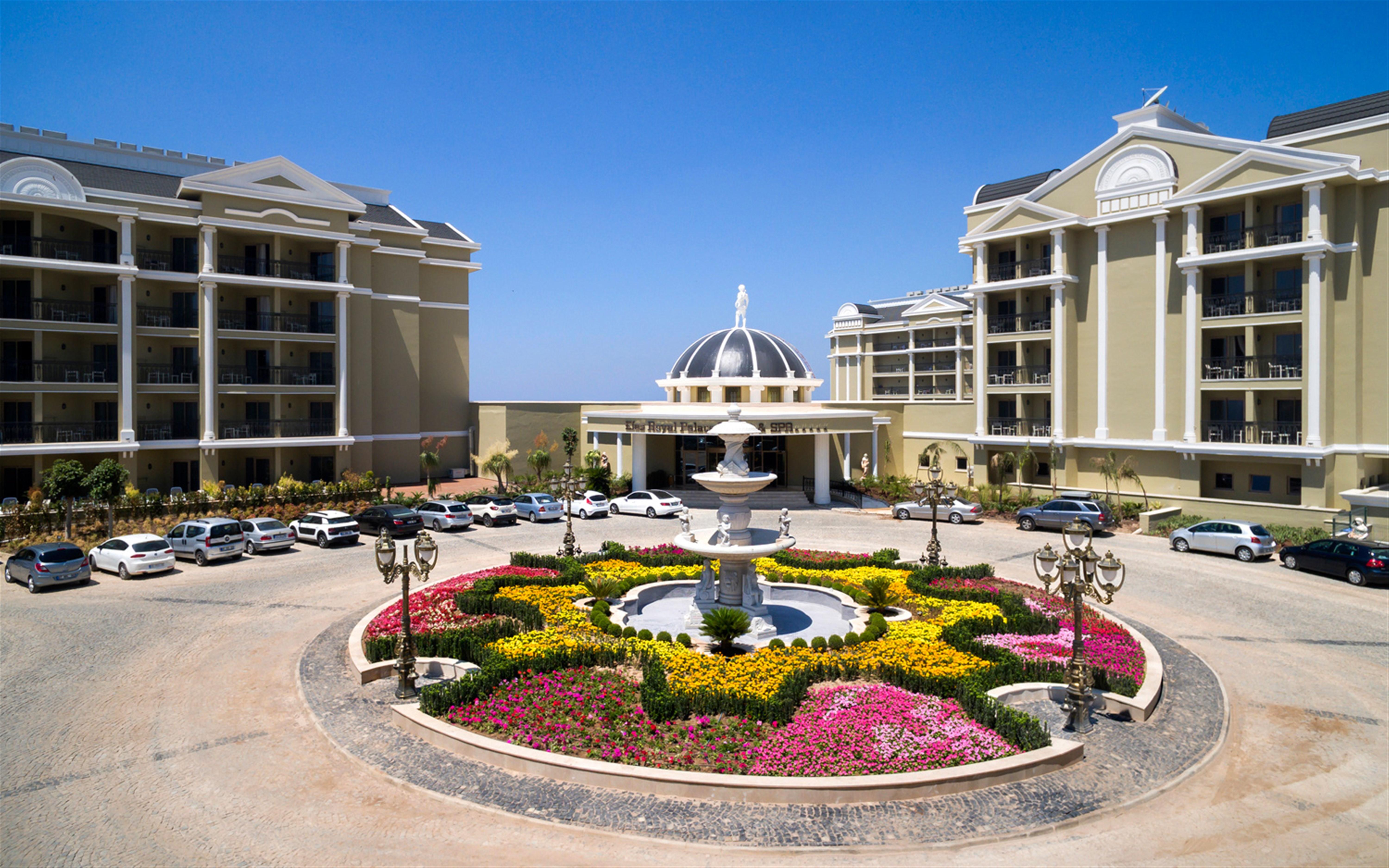 Sunis Efes Royal Palace Resort & Spa Özdere Buitenkant foto