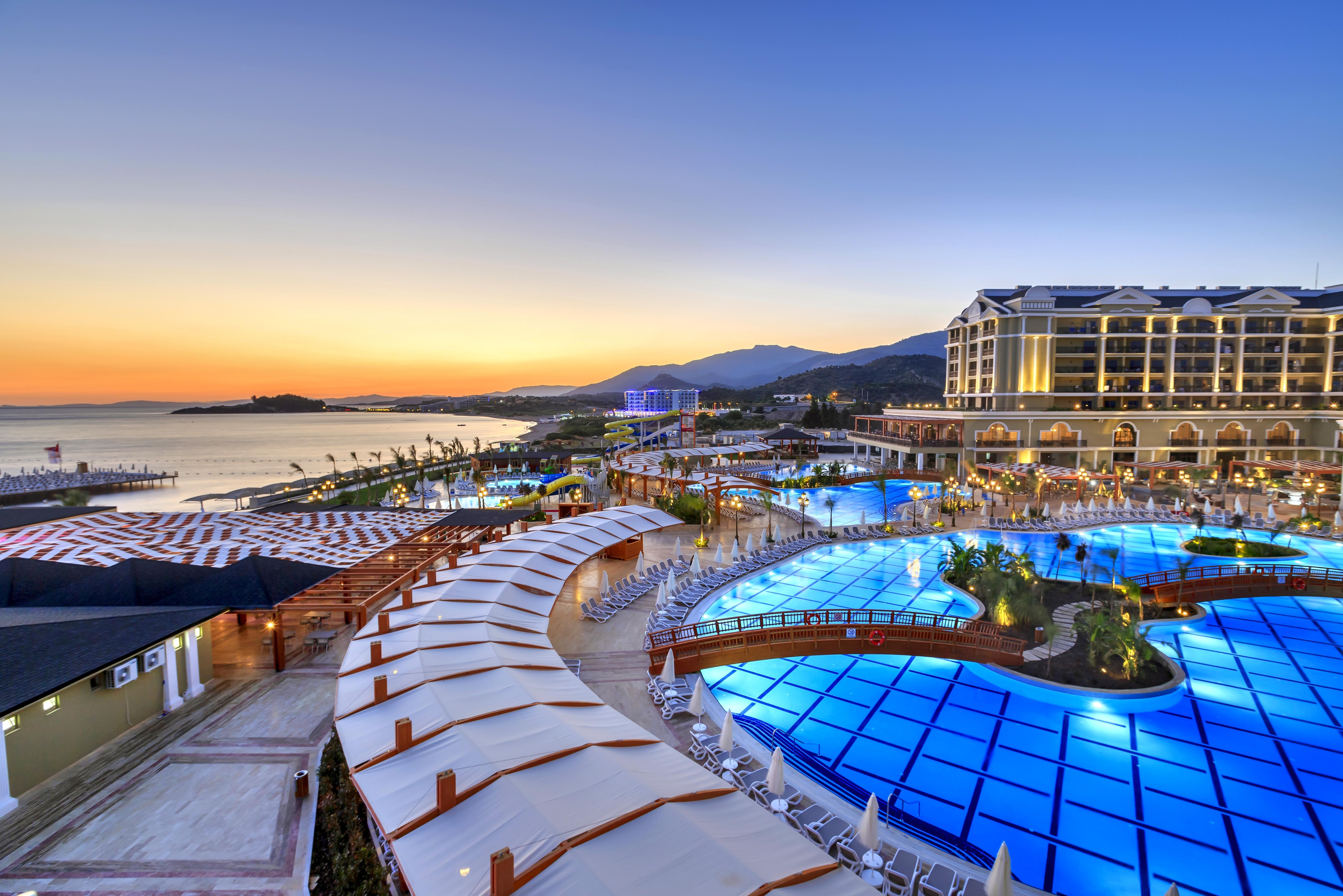 Sunis Efes Royal Palace Resort & Spa Özdere Buitenkant foto